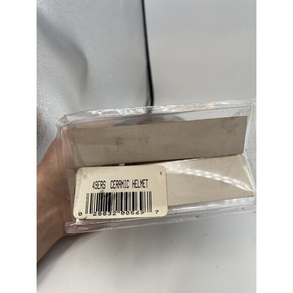 S.F. 49ers 1997 Ceramic Hand Painted NFL Football Helmet Scoreboard) (J2) - Picture 3 of 3